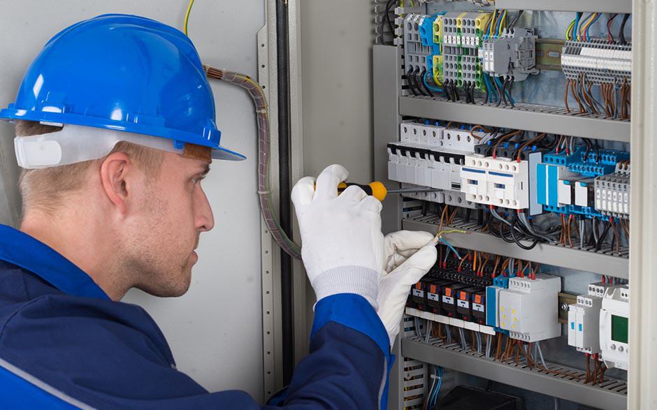 recherche électricien Montigny-le-Bretonneux